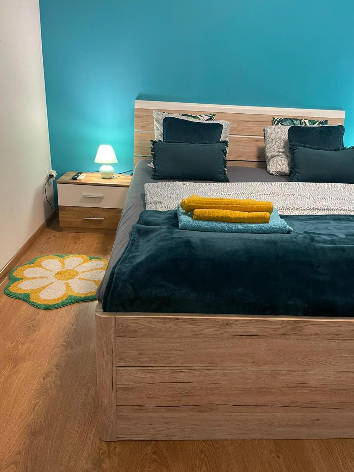 Velky Apartman Bratislava Eksteriør billede