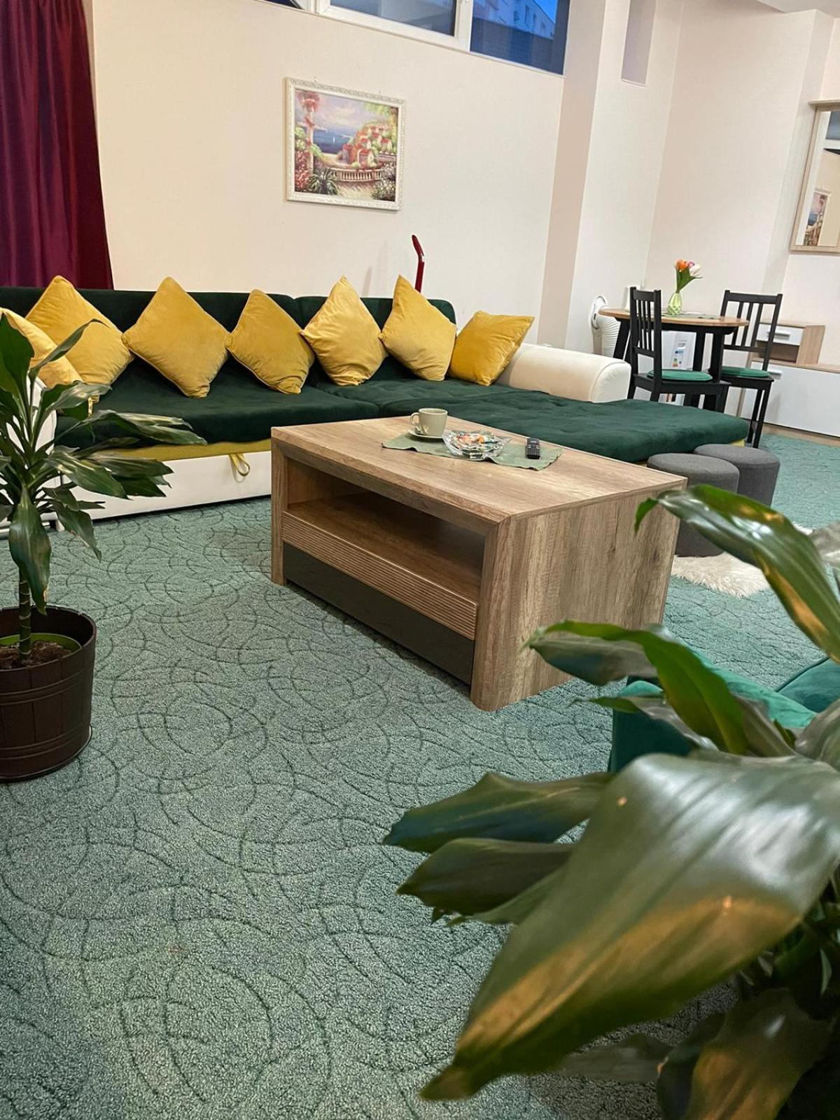 Velky Apartman Bratislava Eksteriør billede