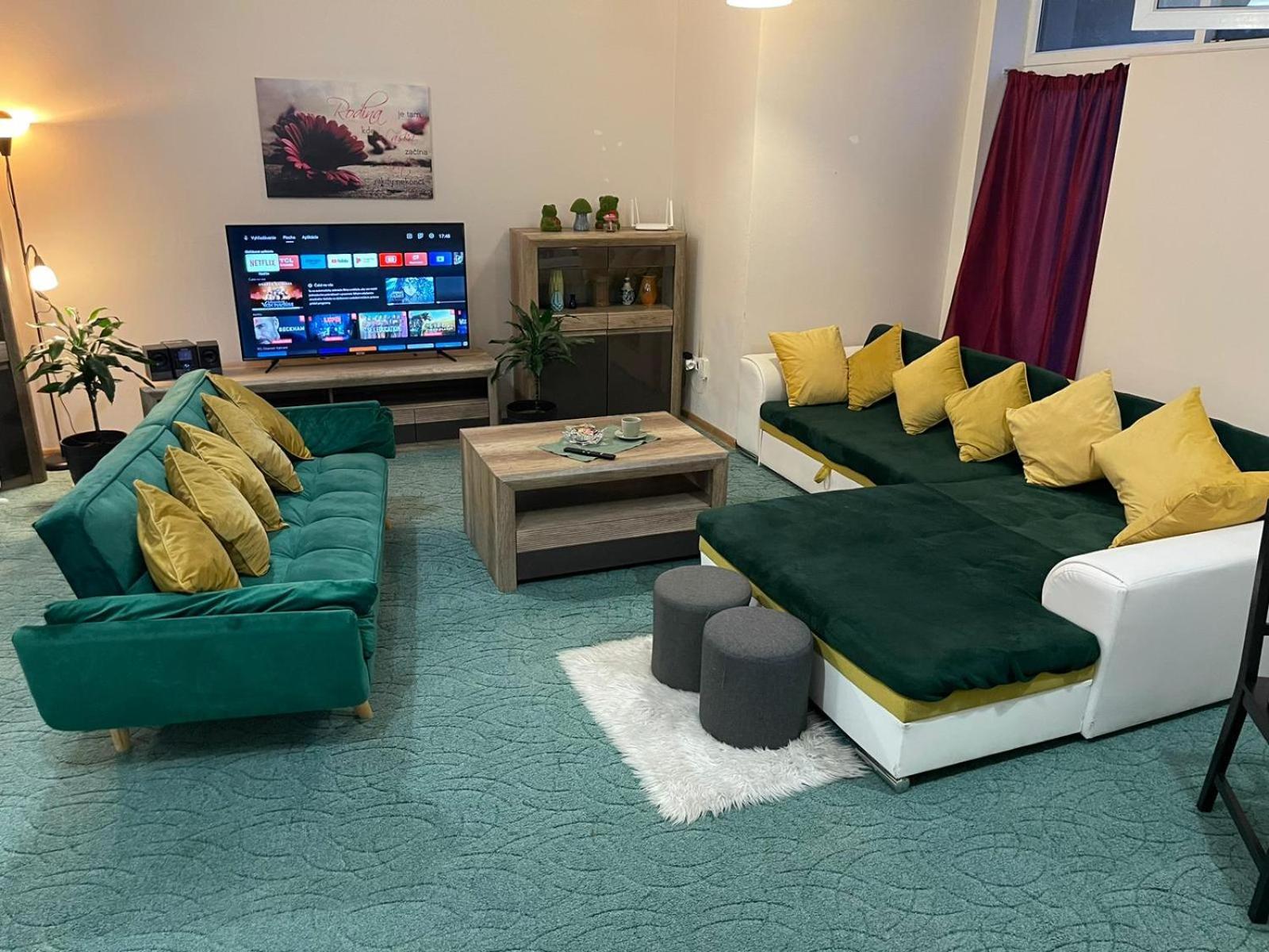Velky Apartman Bratislava Eksteriør billede